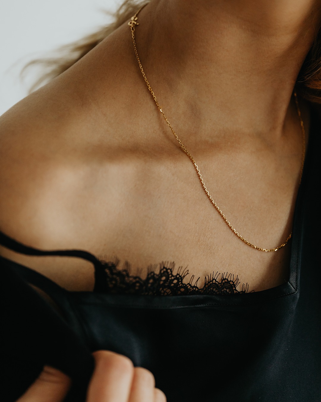 Le spray tan n’a pas de saison.
C’est une parenthèse pour soi, un éclat qui fait du bien et une confiance qui dure toute l’année.
Et vous, vos clients choisissent le spray tan plutôt pour un événement… ou comme rituel régulier ?#botan #botancosmetics #spraytan #hâlenaturel #beauteeninstitut #professionnelbeaute #soinprofessionnel #spraytanexpert #glowingskin #peaulumineuse #confianceensoi #beautenaturelle #selfcare